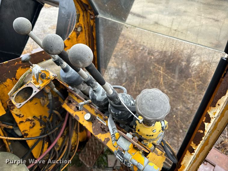 image for item NM9232 1980 American  7260 crane