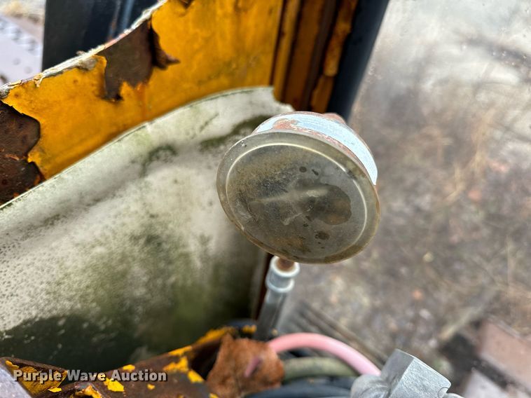 image for item NM9232 1980 American  7260 crane