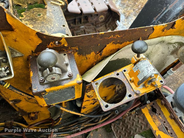 image for item NM9232 1980 American  7260 crane