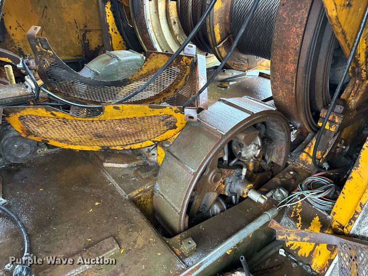 image for item NM9232 1980 American  7260 crane