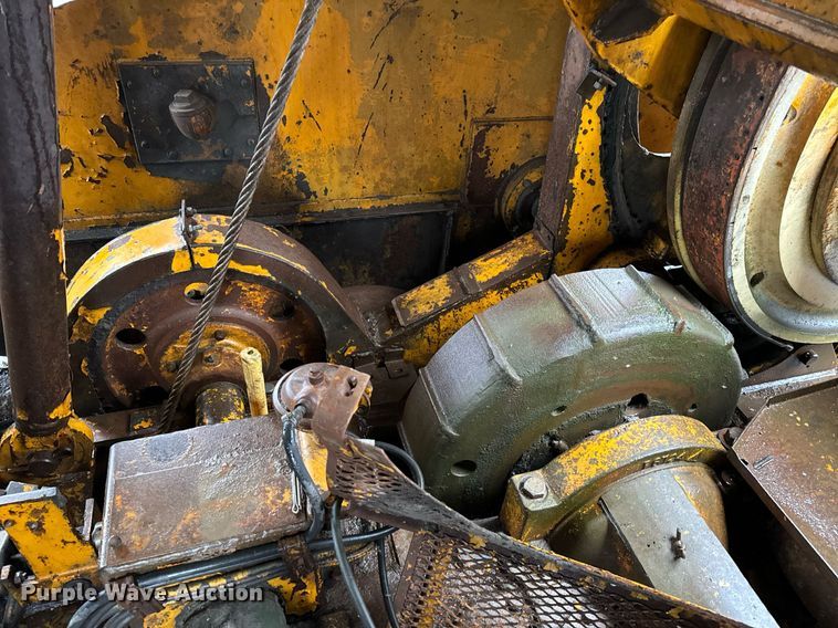 image for item NM9232 1980 American  7260 crane