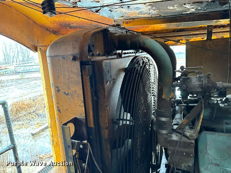 image for item NM9232 1980 American  7260 crane