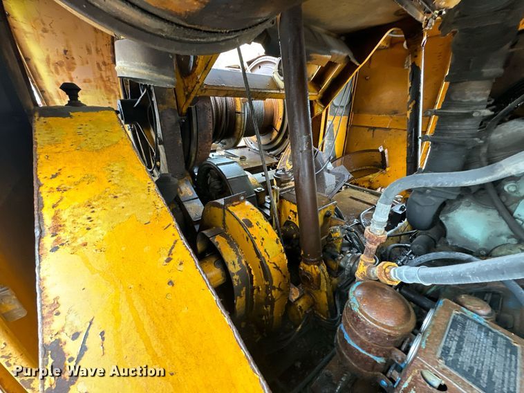 image for item NM9232 1980 American  7260 crane