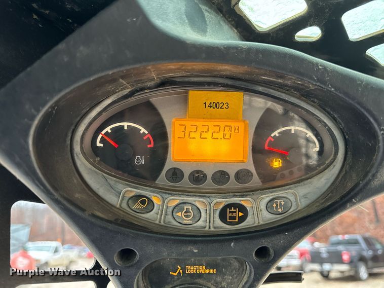 image for item NM9239 2015 Bobcat T630 tracked skid steer loader