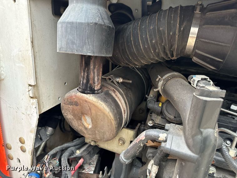 image for item NM9239 2015 Bobcat T630 tracked skid steer loader