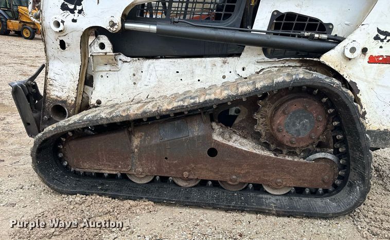 image for item NM9239 2015 Bobcat T630 tracked skid steer loader
