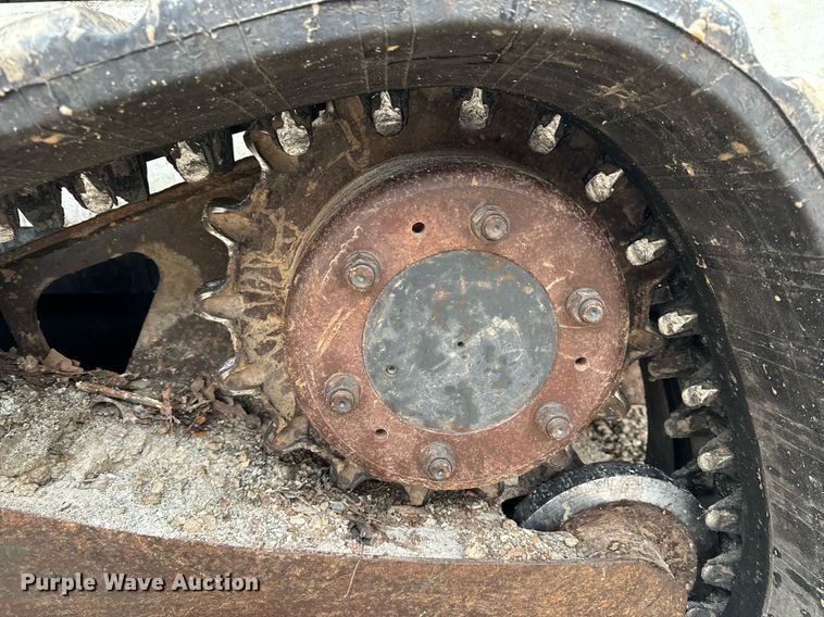 image for item NM9239 2015 Bobcat T630 tracked skid steer loader