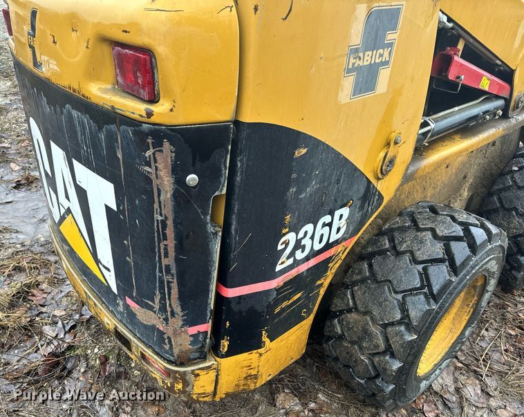 image for item NM9240 2007 Caterpillar 236B skid steer loader