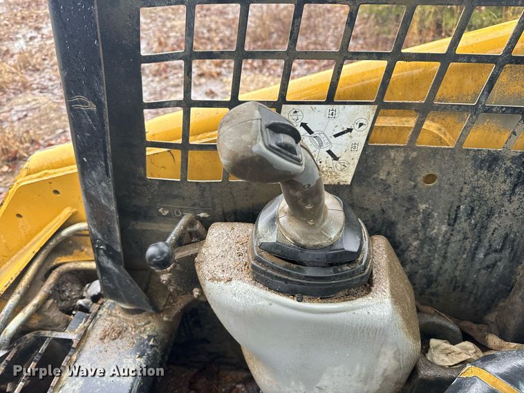 image for item NM9240 2007 Caterpillar 236B skid steer loader