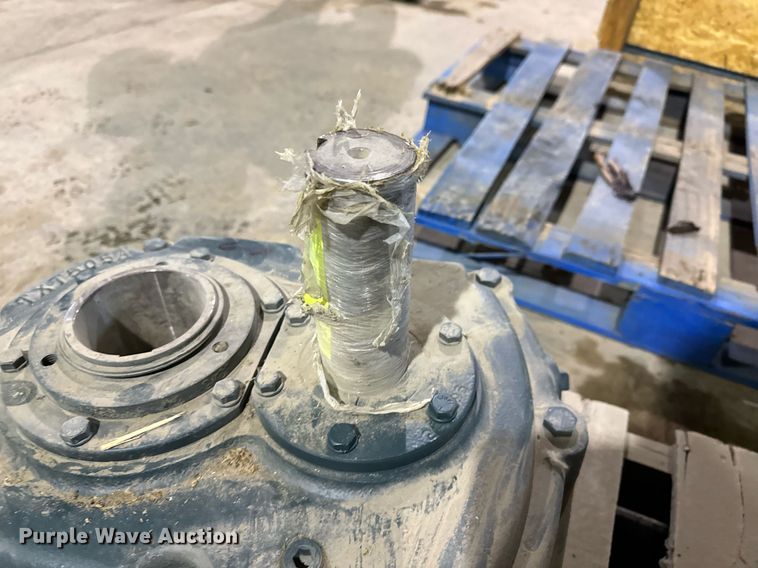 image for item NM9242 (3) gear boxes