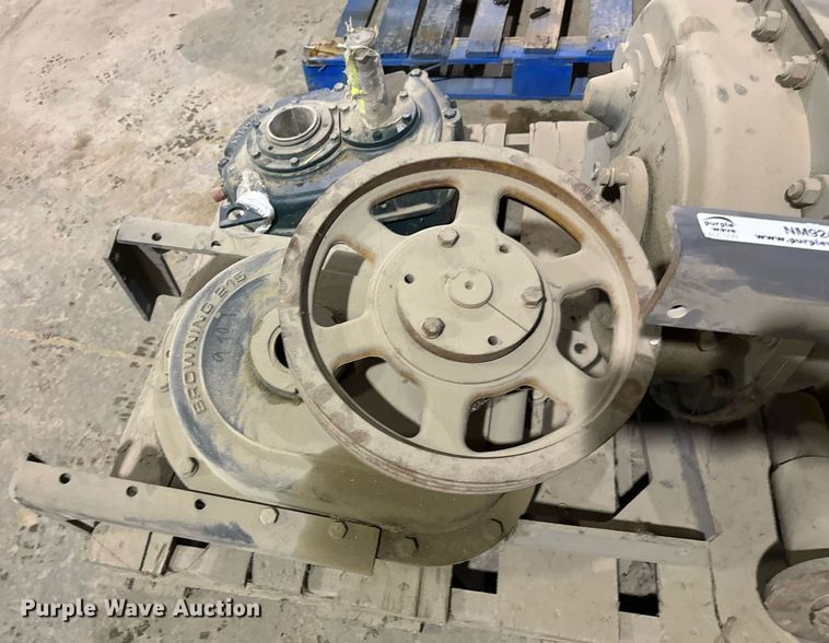 image for item NM9242 (3) gear boxes