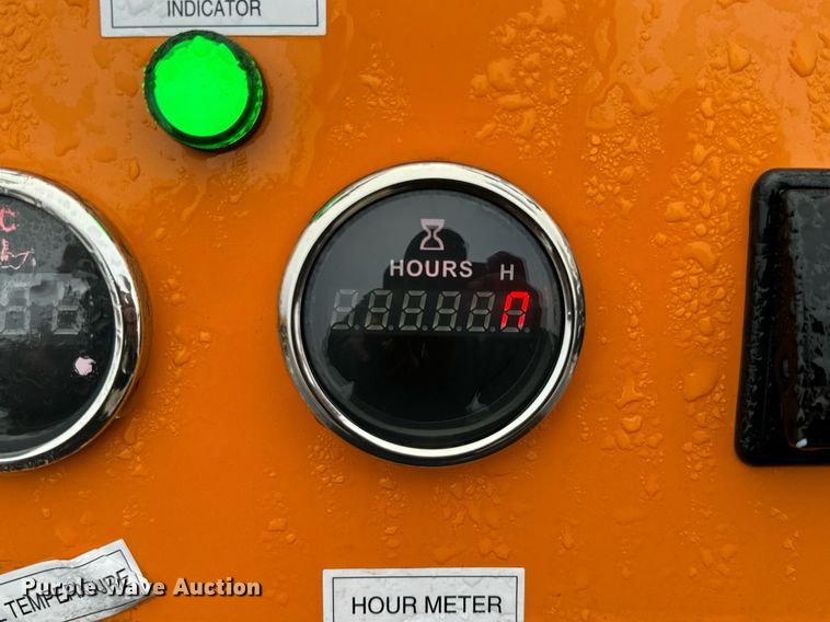 image for item NM9248 Landhero compact utility loader