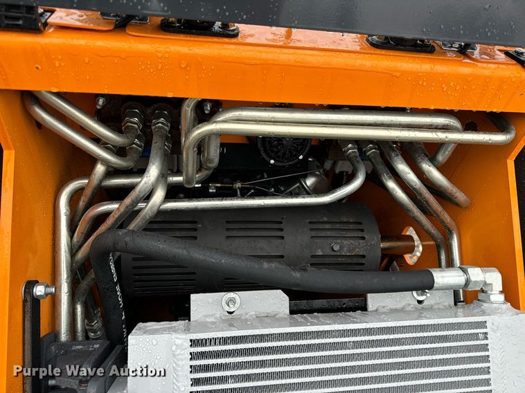 image for item NM9248 Landhero compact utility loader