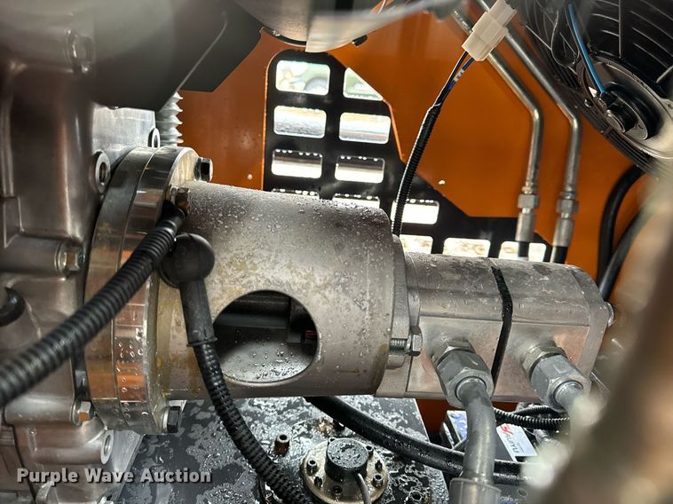 image for item NM9248 Landhero compact utility loader