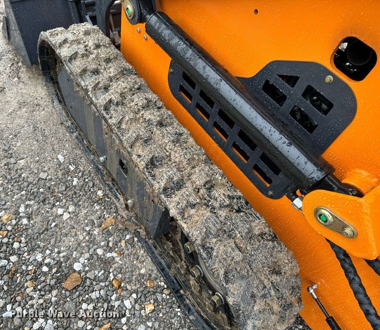 image for item NM9248 Landhero compact utility loader