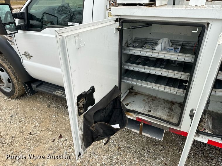 image for item NM9253 2014 Ford F550 Super Duty XL bucket truck