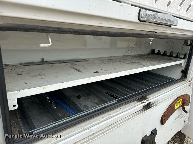 image for item NM9253 2014 Ford F550 Super Duty XL bucket truck