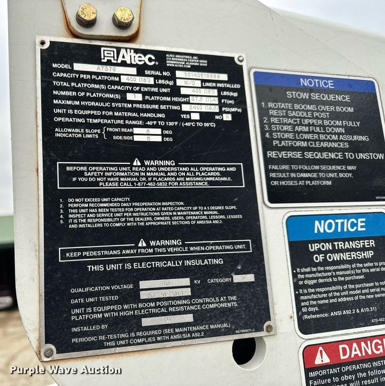 image for item NM9253 2014 Ford F550 Super Duty XL bucket truck