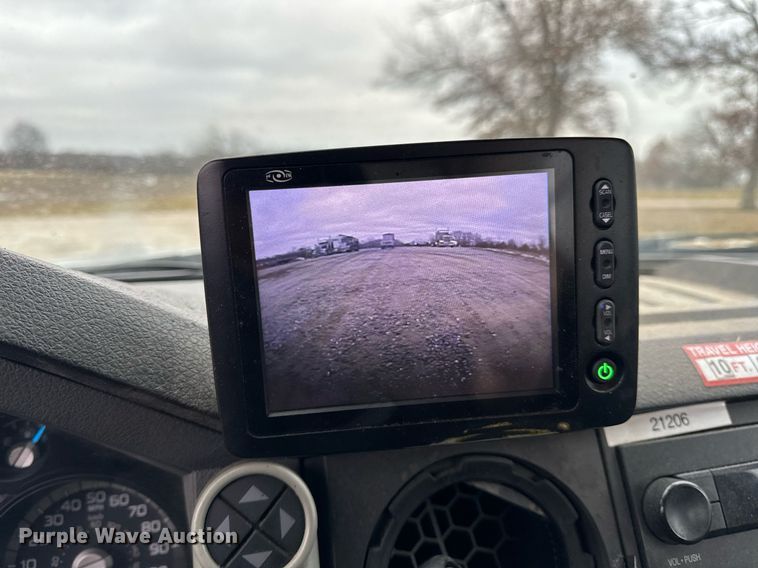 image for item NM9253 2014 Ford F550 Super Duty XL bucket truck