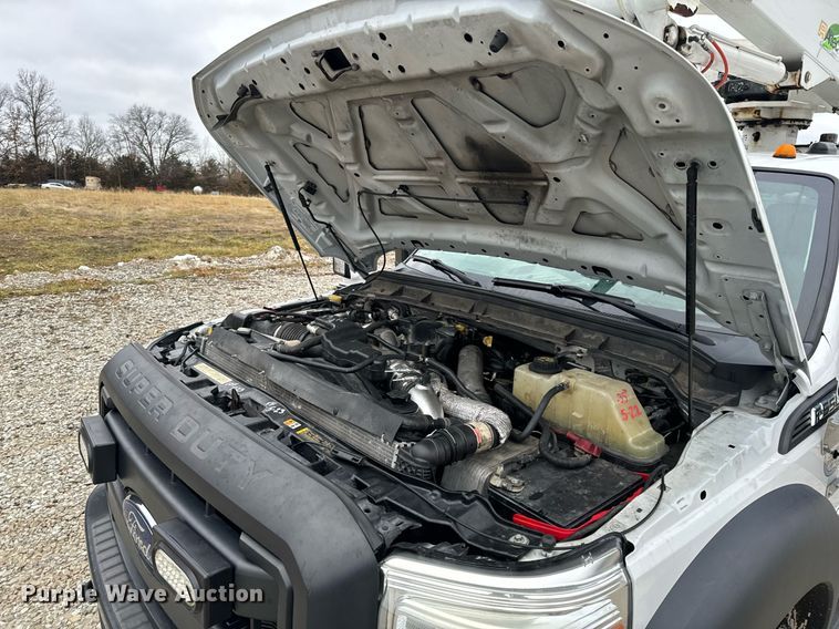 image for item NM9253 2014 Ford F550 Super Duty XL bucket truck