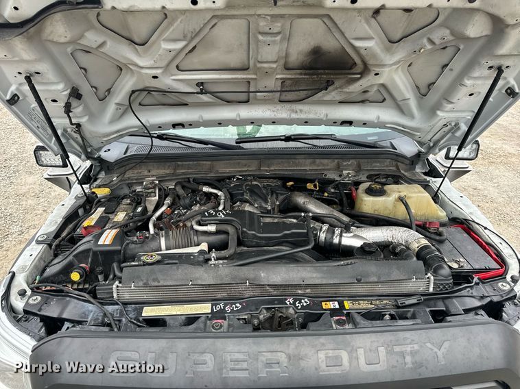 image for item NM9253 2014 Ford F550 Super Duty XL bucket truck