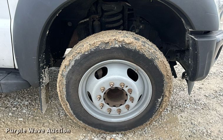 image for item NM9253 2014 Ford F550 Super Duty XL bucket truck