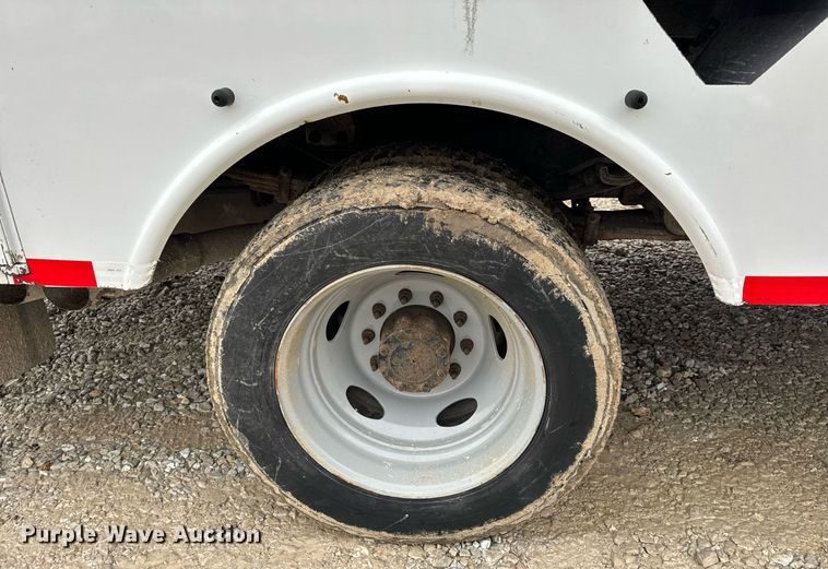 image for item NM9253 2014 Ford F550 Super Duty XL bucket truck