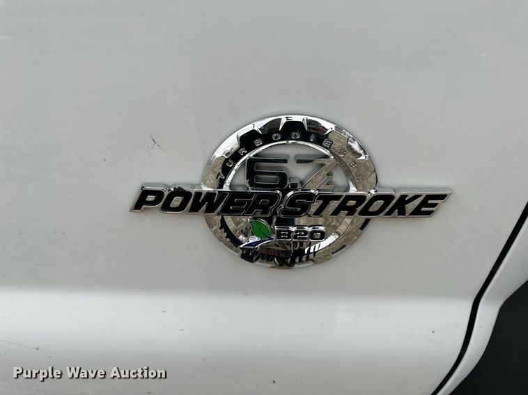 image for item NM9253 2014 Ford F550 Super Duty XL bucket truck