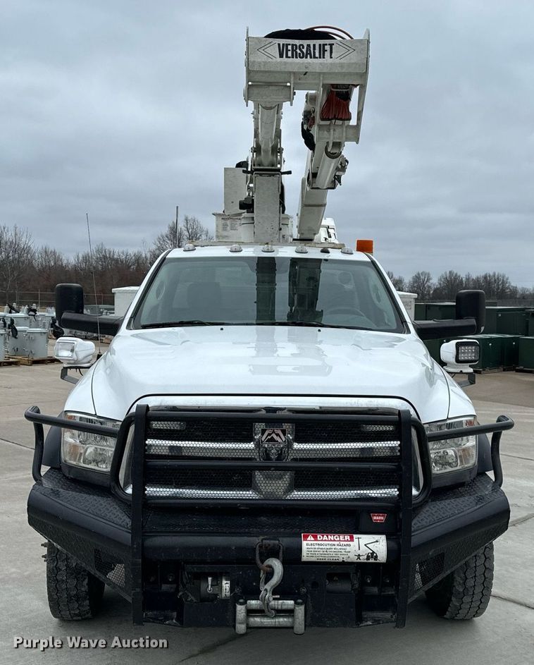 image for item NM9256 2014 Dodge Ram 5500HD bucket truck