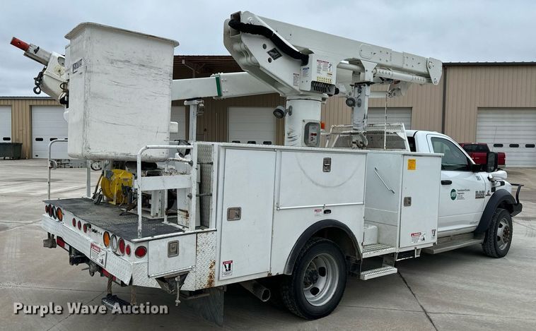 image for item NM9256 2014 Dodge Ram 5500HD bucket truck