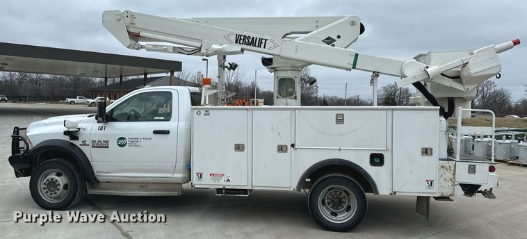 image for item NM9256 2014 Dodge Ram 5500HD bucket truck