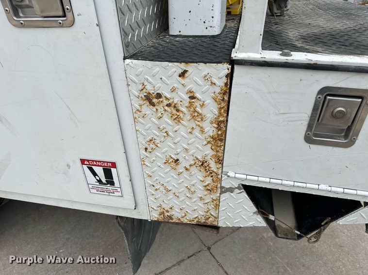 image for item NM9256 2014 Dodge Ram 5500HD bucket truck