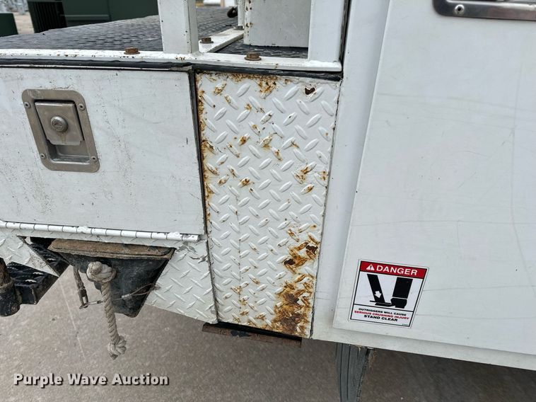 image for item NM9256 2014 Dodge Ram 5500HD bucket truck