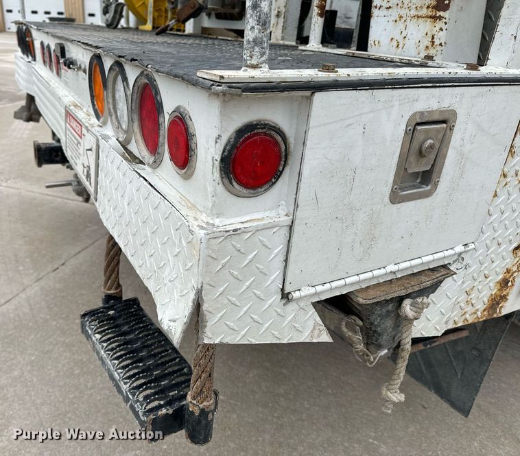 image for item NM9256 2014 Dodge Ram 5500HD bucket truck