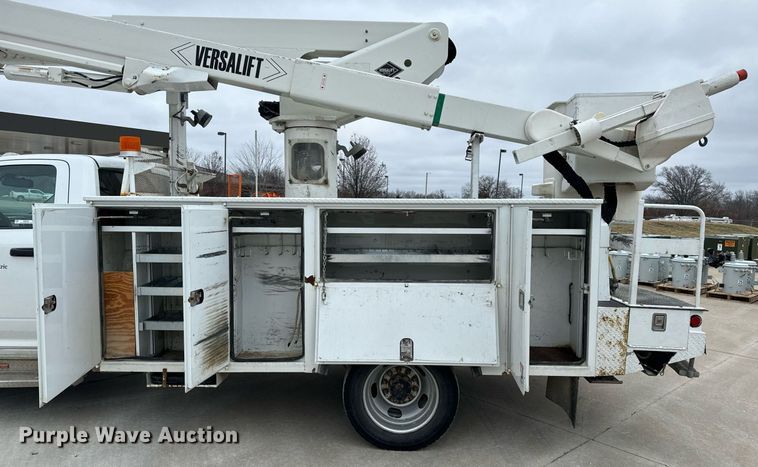 image for item NM9256 2014 Dodge Ram 5500HD bucket truck
