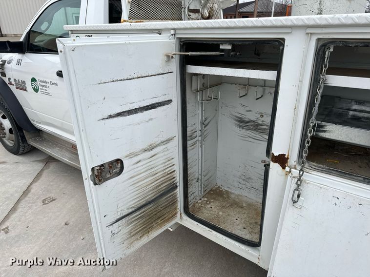 image for item NM9256 2014 Dodge Ram 5500HD bucket truck