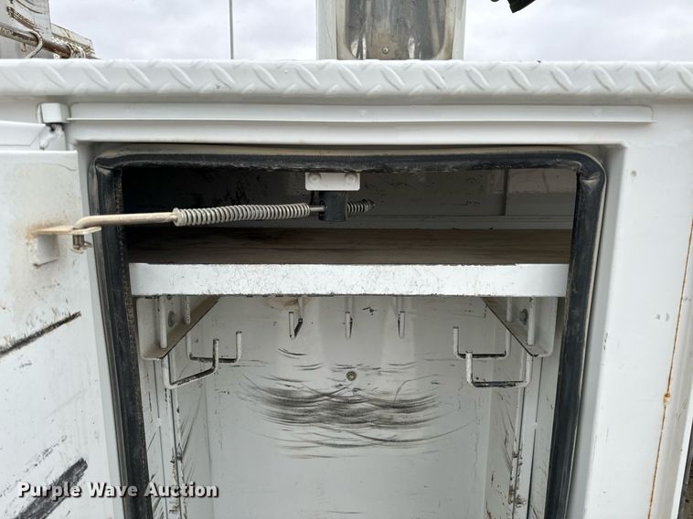 image for item NM9256 2014 Dodge Ram 5500HD bucket truck