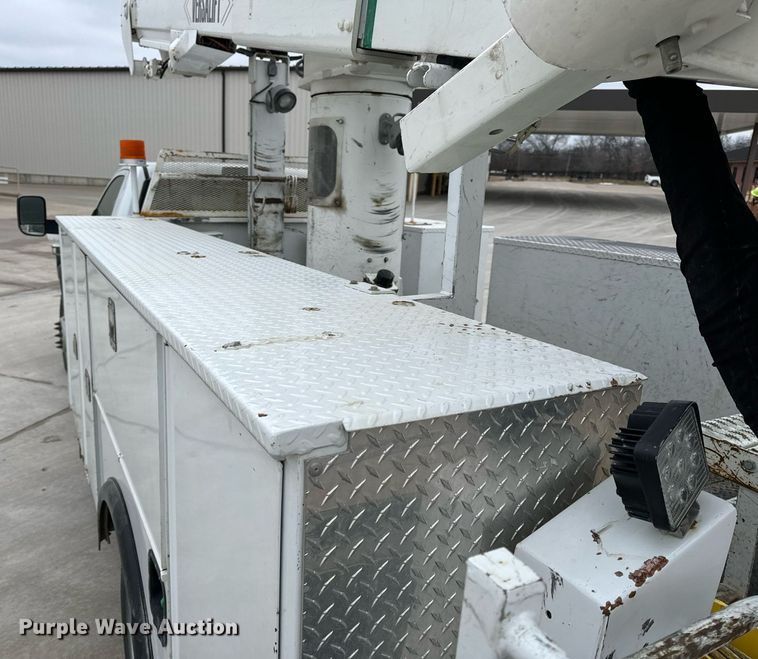 image for item NM9256 2014 Dodge Ram 5500HD bucket truck