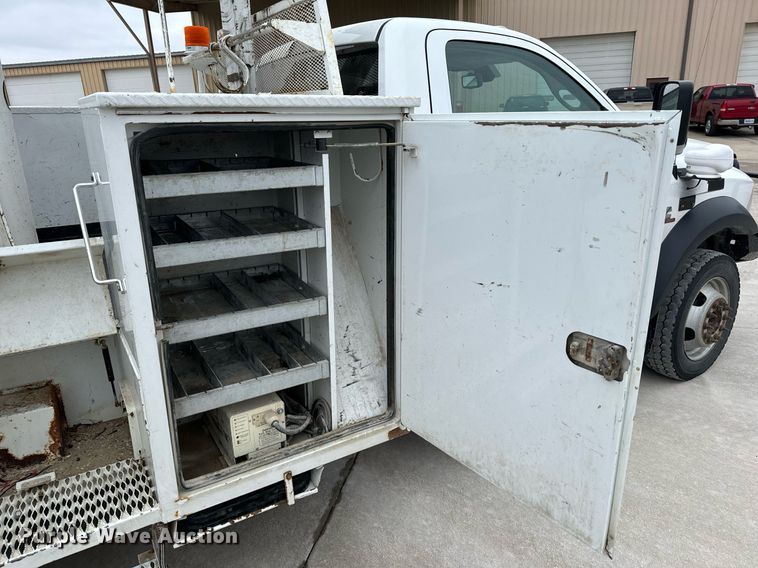 image for item NM9256 2014 Dodge Ram 5500HD bucket truck