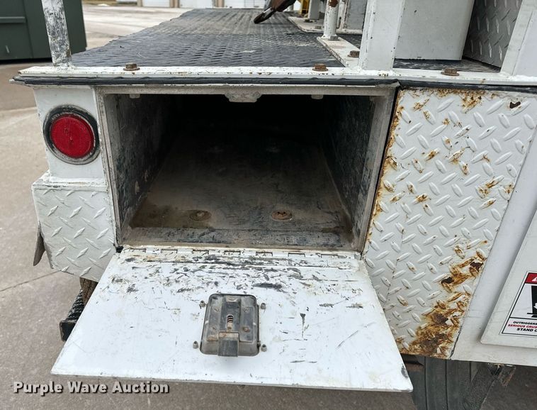 image for item NM9256 2014 Dodge Ram 5500HD bucket truck