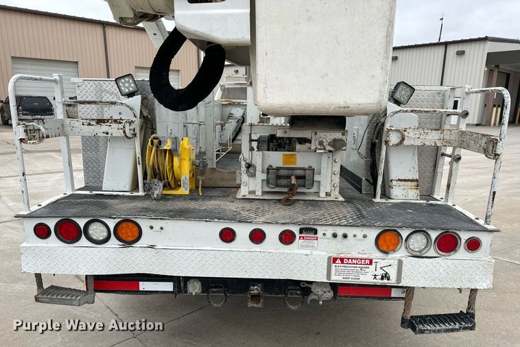 image for item NM9256 2014 Dodge Ram 5500HD bucket truck