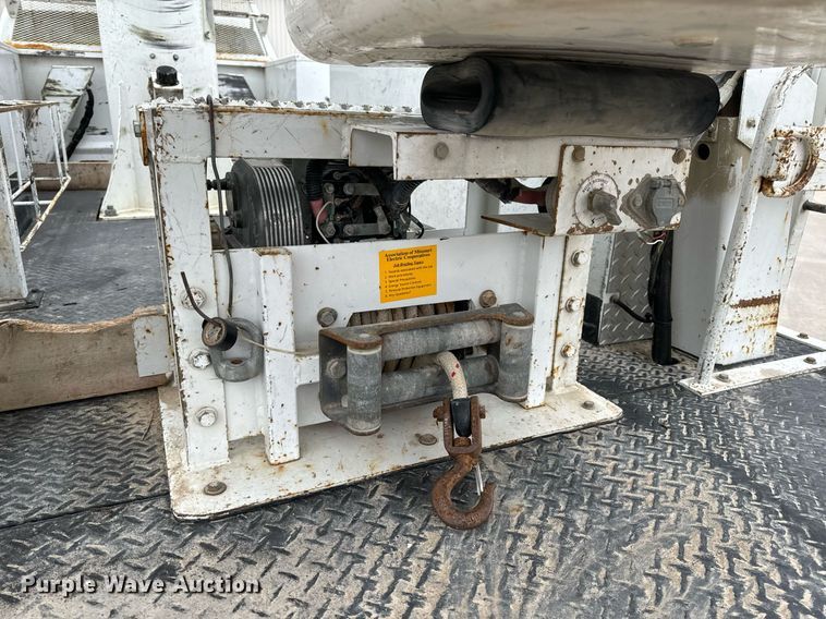 image for item NM9256 2014 Dodge Ram 5500HD bucket truck