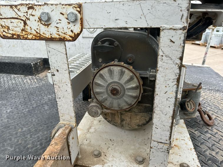 image for item NM9256 2014 Dodge Ram 5500HD bucket truck