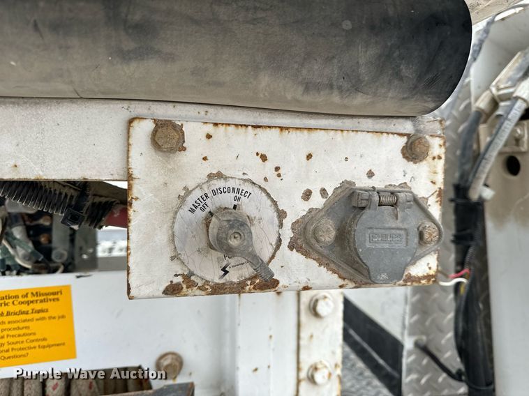 image for item NM9256 2014 Dodge Ram 5500HD bucket truck