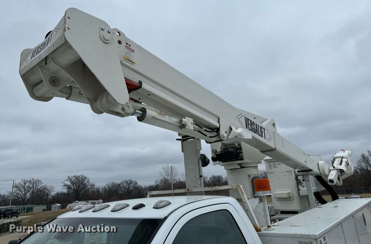 image for item NM9256 2014 Dodge Ram 5500HD bucket truck