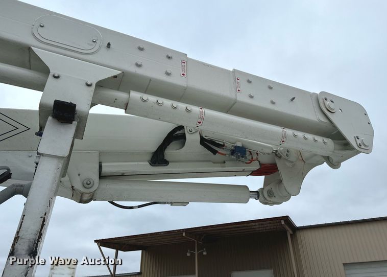 image for item NM9256 2014 Dodge Ram 5500HD bucket truck