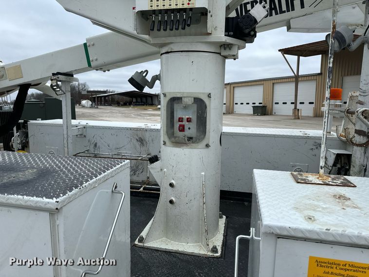 image for item NM9256 2014 Dodge Ram 5500HD bucket truck