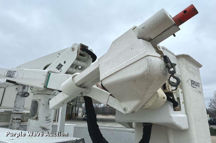 image for item NM9256 2014 Dodge Ram 5500HD bucket truck