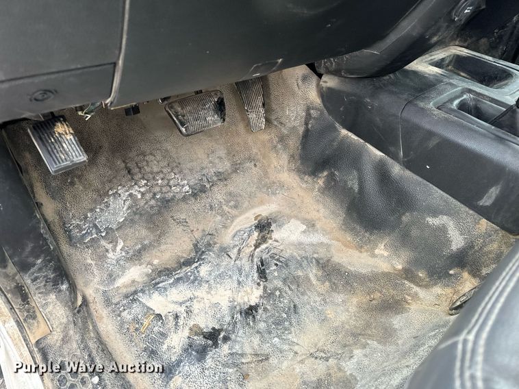 image for item NM9256 2014 Dodge Ram 5500HD bucket truck