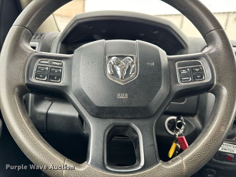 image for item NM9256 2014 Dodge Ram 5500HD bucket truck